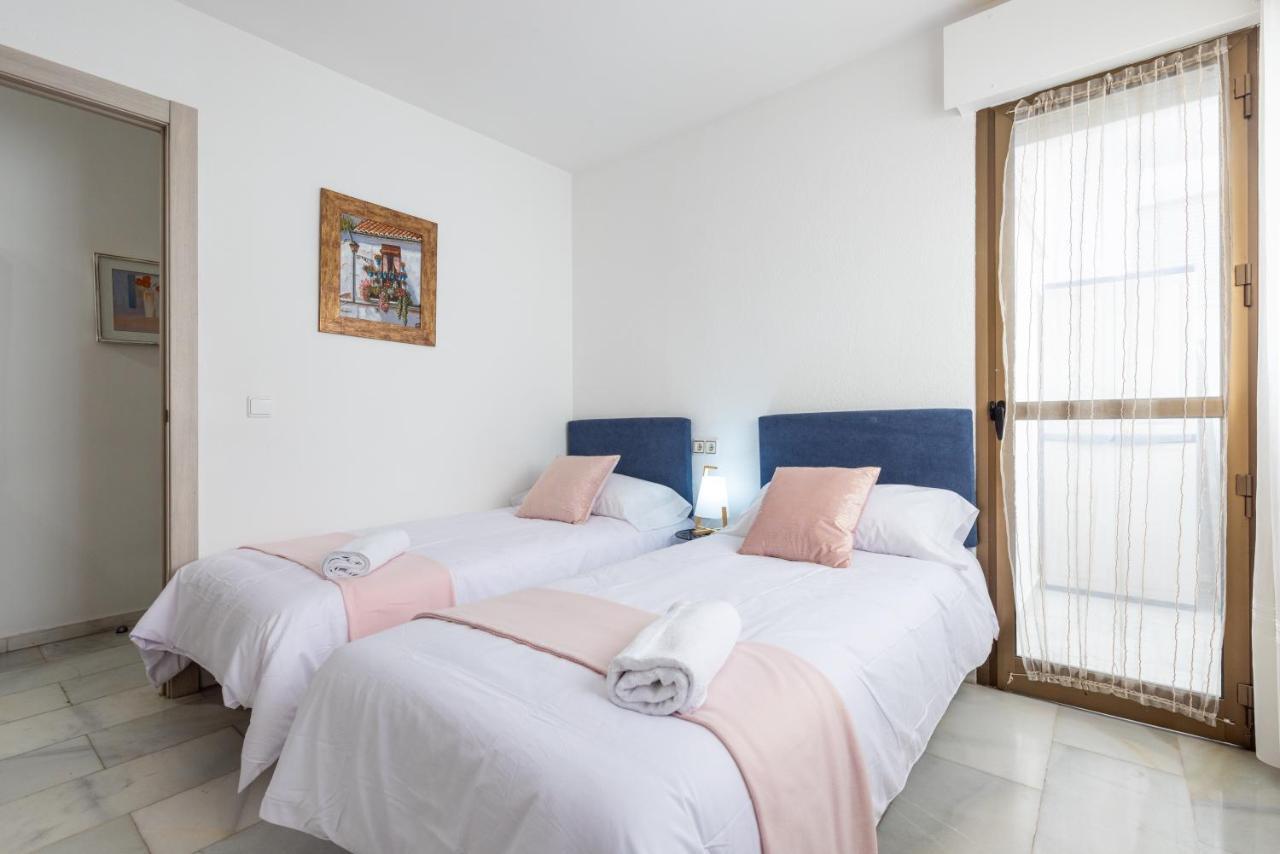 Apartamento La Pampa Málaga Exterior foto